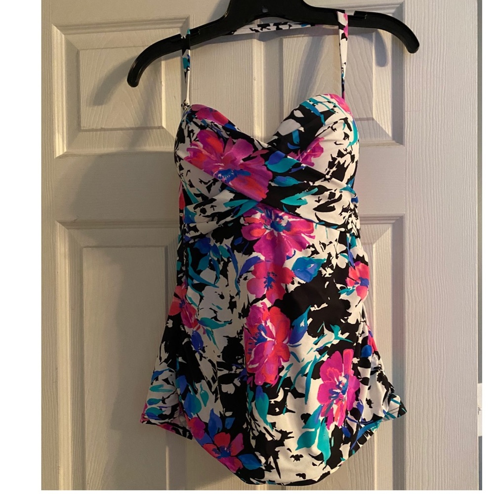 Island Escape tankini top